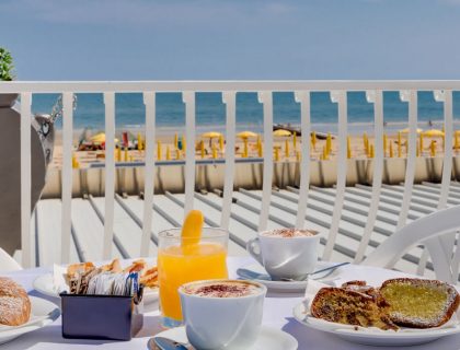 Breakfast overlooking the sea Hotel Gritti